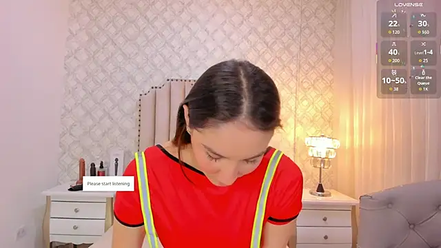 Pia Johnson  online show from January 2026 11:25:02 AM