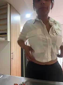 J loren online show from April 2026 08:37:02 PM