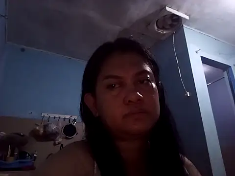 Snapshot of Honeybun25 chatting on February 2026 01:44:02 PM Honeybun25 online show from February 2026 01:44:02 PM