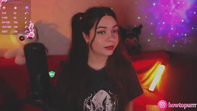 Snapshot of How2Meow chatting on October 2025 04:30:02 PM How2Meow online show from October 2025 04:30:02 PM