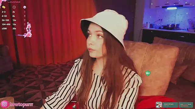 Snapshot of How2Meow chatting on April 2026 06:10:01 PM How2Meow online show from April 2026 06:10:01 PM
