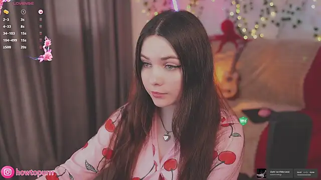 Snapshot of How2Meow chatting on May 2026 04:16:01 PM How2Meow online show from May 2026 04:16:01 PM