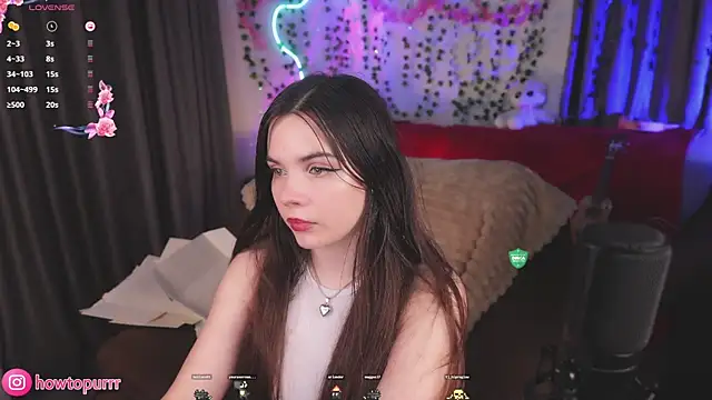 How2Meow online show from July 2026 06:20:01 PM