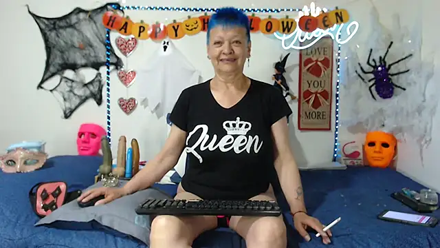 loquitaqueen011 online show from October 2025 03:23:02 PM