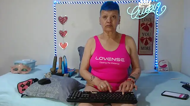 Snapshot of loquitaqueen011 chatting on May 2026 05:23:02 PM loquitaqueen011 online show from May 2026 05:23:02 PM