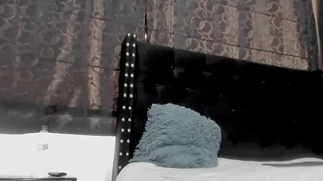 amareto queen online show from January 2026 08:12:02 PM