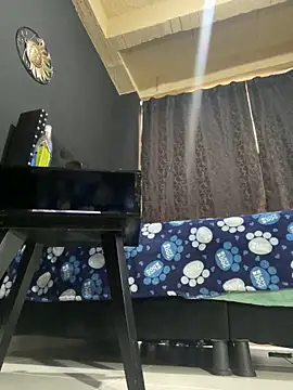 amareto queen online show from April 2026 09:06:01 PM