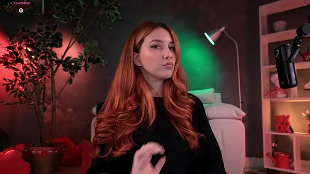 RedJasmine  online show from February 2026 12:00:01 AM
