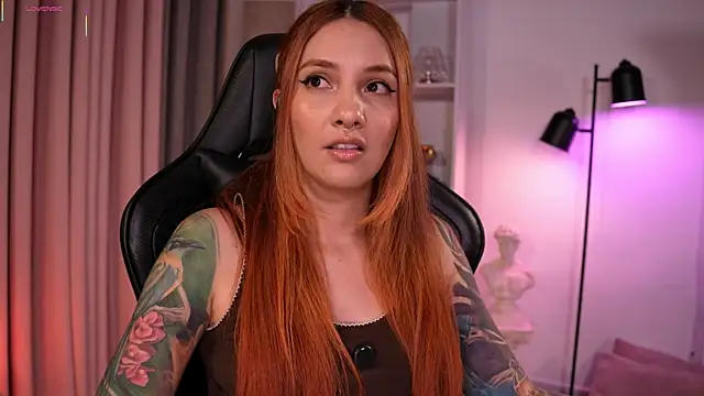 Snapshot of RedJasmine_ chatting on May 2026 11:26:02 PM RedJasmine online show from May 2026 11:26:02 PM