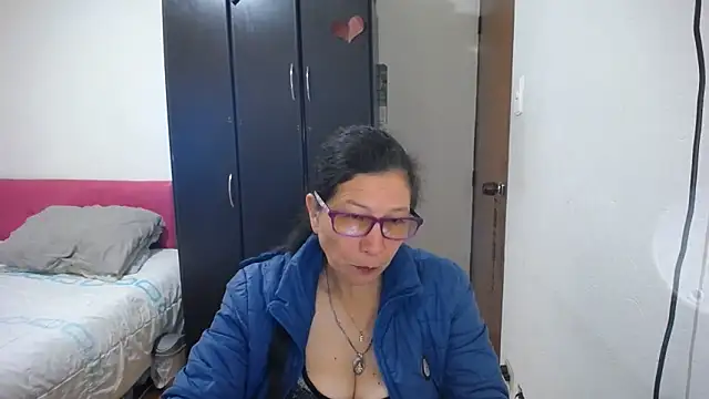 latin49 online show from May 2026 03:23:01 AM