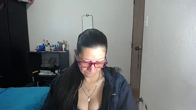 latin49 online show from October 2025 05:17:01 AM