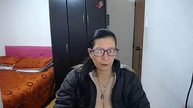 latin49 online show from July 2026 05:19:02 AM