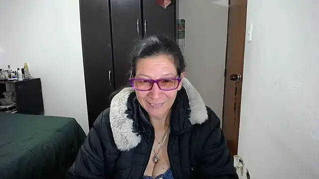latin49 online show from February 2026 04:45:02 AM