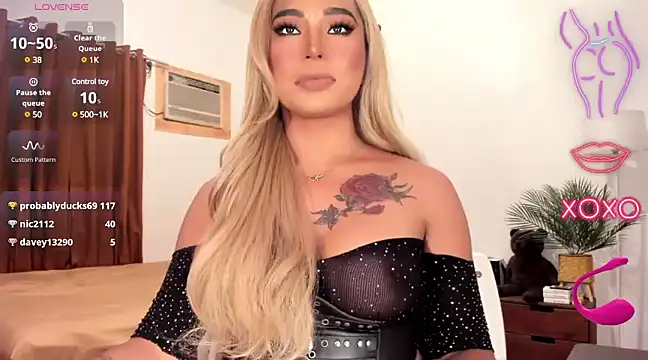 Snapshot of Lustrous_Nathalie chatting on January 2025 05:51:01 AM Lustrous Nathalie online show from January 2025 05:51:01 AM