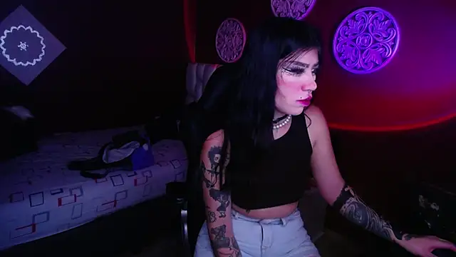 Sarayy Collins online show from March 2025 10:57:01 AM