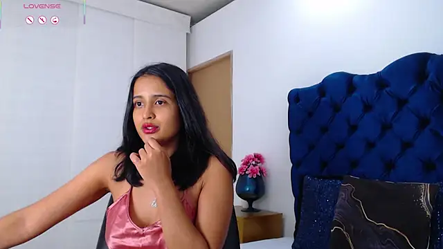 Snapshot of Lili666_ chatting on July 2026 03:28:01 AM Lili666 online show from July 2026 03:28:01 AM