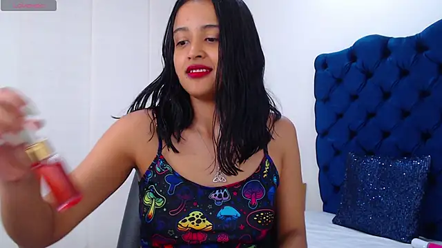 Lili666  online show from May 2026 03:48:01 AM