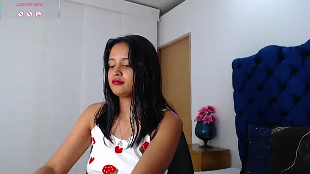 Snapshot of Lili666_ chatting on July 2026 03:19:02 AM Lili666 online show from July 2026 03:19:02 AM