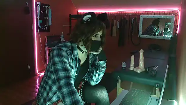 Snapshot of Ginny-the-bdsm-nympho chatting on December 2024 05:12:01 PM Ginny-the-bdsm-nympho online show from December 2024 05:12:01 PM