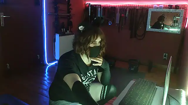 Ginny-the-bdsm-nympho online show from April 2026 05:21:02 PM