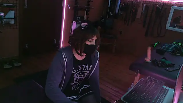 Snapshot of Ginny-the-bdsm-nympho chatting on November 2025 06:01:02 PM Ginny-the-bdsm-nympho online show from November 2025 06:01:02 PM