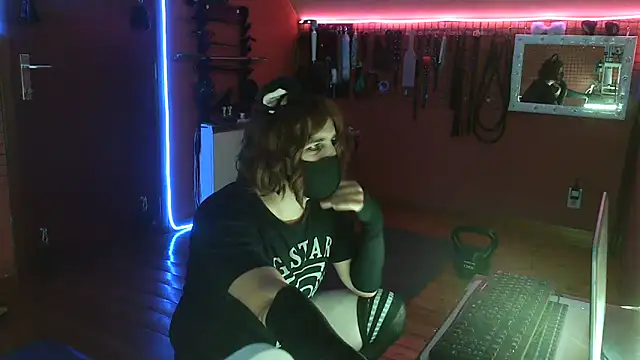 Ginny-the-bdsm-nympho online show from May 2026 05:08:02 PM