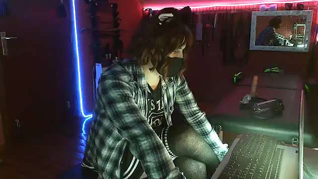 Ginny-the-bdsm-nympho online show from May 2026 05:32:01 PM