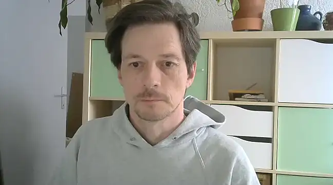 snowypaul11 online show from March 2025 09:12:02 AM