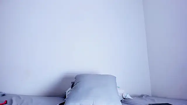 Skarleth69 online show from March 2026 11:51:01 AM