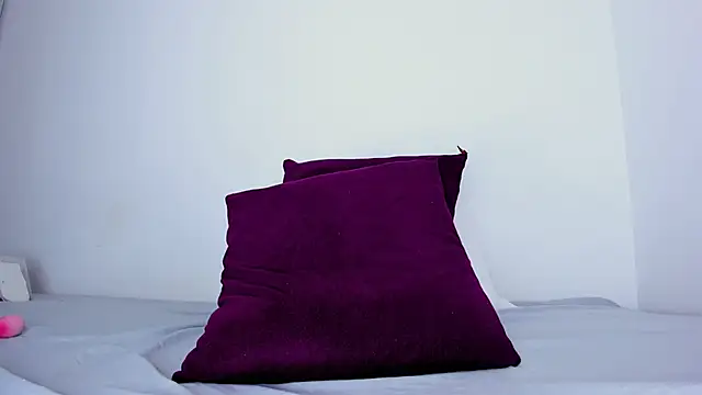 Skarleth69 online show from March 2026 11:50:02 AM