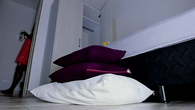 Skarleth69 online show from January 2026 02:48:02 AM