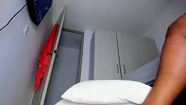 Skarleth69 online show from March 2026 12:09:02 PM