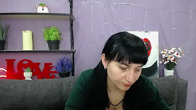 NinaFlawlees online show from March 2025 11:38:02 PM