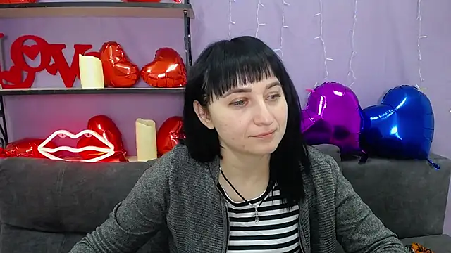 NinaFlawlees online show from March 2025 04:39:02 AM