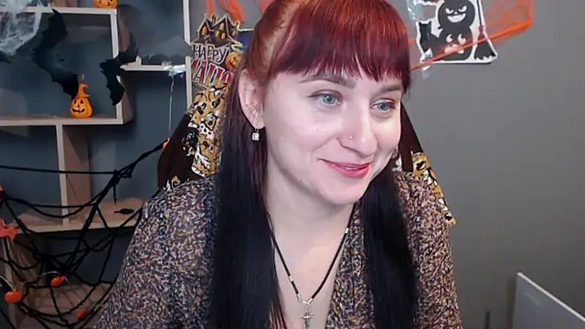 NinaFlawlees online show from November 2025 01:04:01 PM