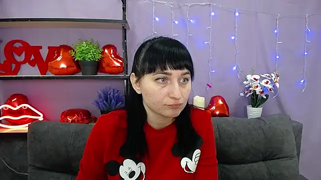 NinaFlawlees online show from March 2025 07:06:02 PM