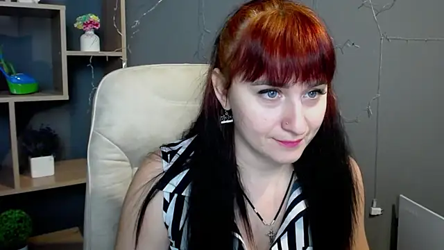 NinaFlawlees online show from November 2025 12:53:02 PM