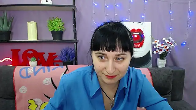 NinaFlawlees online show from March 2025 07:25:01 PM