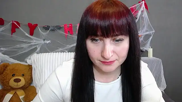 NinaFlawlees online show from October 2025 12:07:01 PM