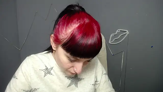 NinaFlawlees online show from March 2026 06:44:01 AM