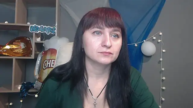 NinaFlawlees online show from October 2025 11:55:01 AM