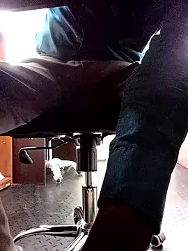 robinsan1010 online show from March 2025 05:57:02 AM