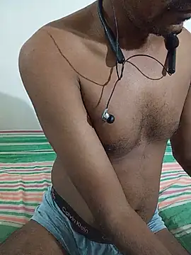 Snapshot of robinsan1010 chatting on June 2026 03:45:01 PM robinsan1010 online show from June 2026 03:45:01 PM