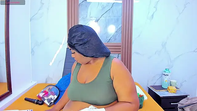 HannyMansonh online show from October 2025 04:01:01 AM