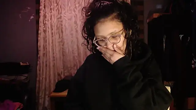 Hathorlove online show from March 2026 04:51:01 AM