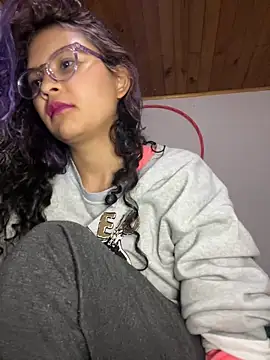Snapshot of Hathorlove chatting on March 2025 02:51:02 AM Hathorlove online show from March 2025 02:51:02 AM