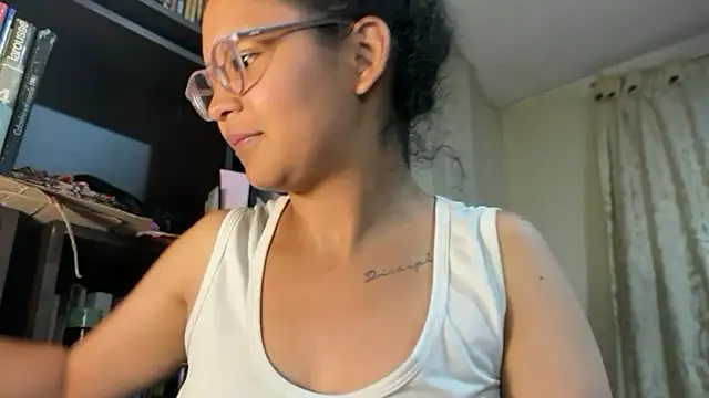 Hathorlove online show from June 2026 02:11:02 AM