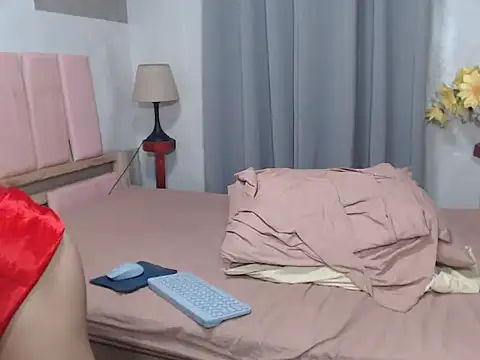 yournewgirldiana online show from April 2026 02:19:01 AM