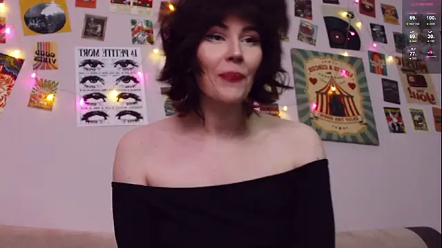 Luna Blake online show from March 2026 01:13:01 PM