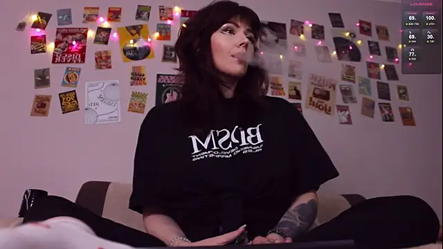 Luna Blake online show from December 2025 12:51:01 PM